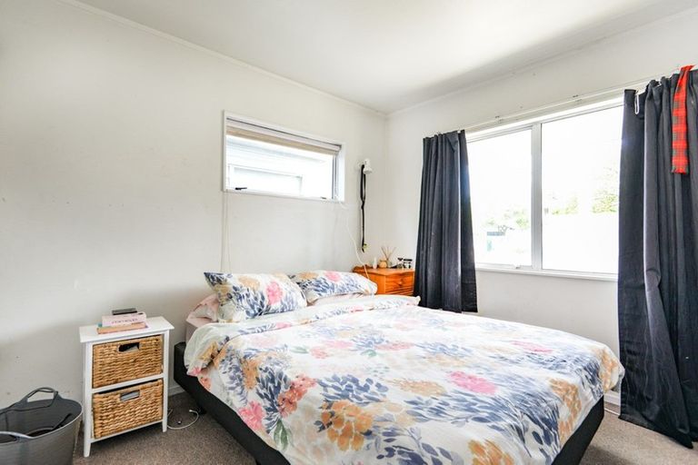 Photo of property in 102 Willowpark Road North, Hastings, 4122