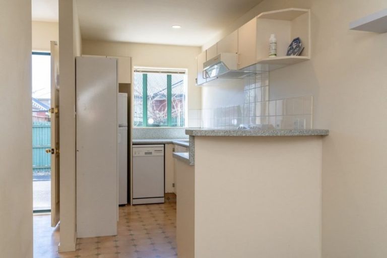 Photo of property in 3/24 Harman Street, Addington, Christchurch, 8024