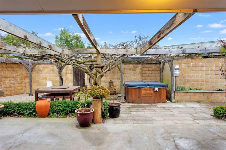 Photo of property in 119 Waimairi Road, Ilam, Christchurch, 8041