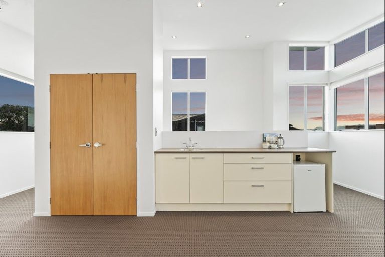 Photo of property in 26 Taumata Road, Omaha, Warkworth, 0986