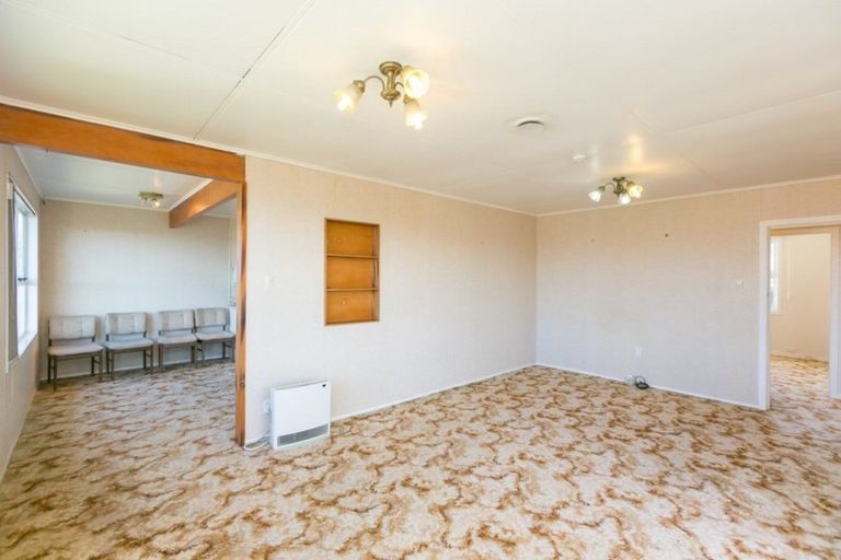 Photo of property in 13 Watene Crescent, Waitara, 4320