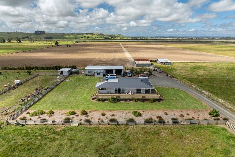 Photo of property in 74 Awakino Point Road East, Awakino Point, Dargaville, 0372
