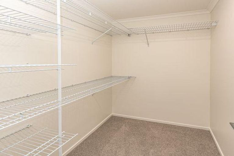 Photo of property in 32 Tirimoana Place, Otamatea, Whanganui, 4501