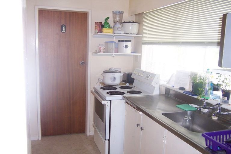 Photo of property in 3c Peckham Grove, Tawa, Wellington, 5028