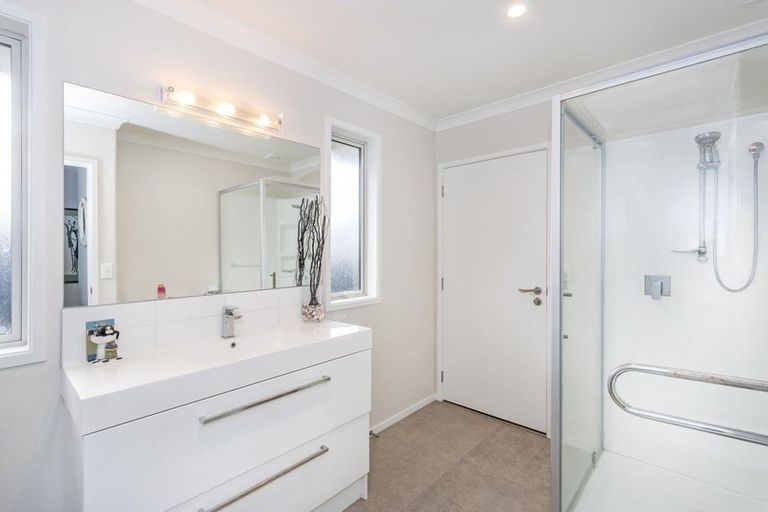 Photo of property in 48 Sandown Crescent, Aranui, Christchurch, 8061