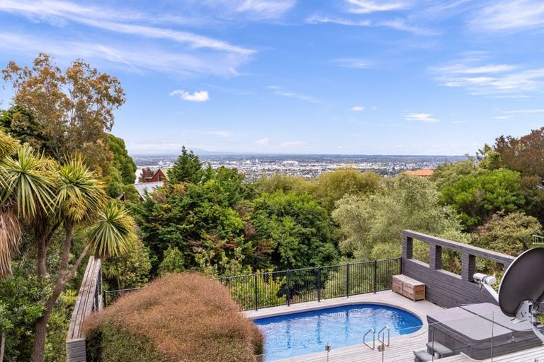 Photo of property in 34 Takahe Drive, Cashmere, Christchurch, 8022