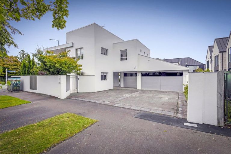 Photo of property in 22 Darvel Street, Riccarton, Christchurch, 8011