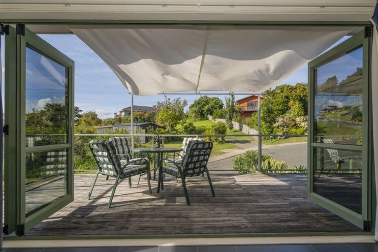 Photo of property in 3 Patton Place, Tairua, 3508