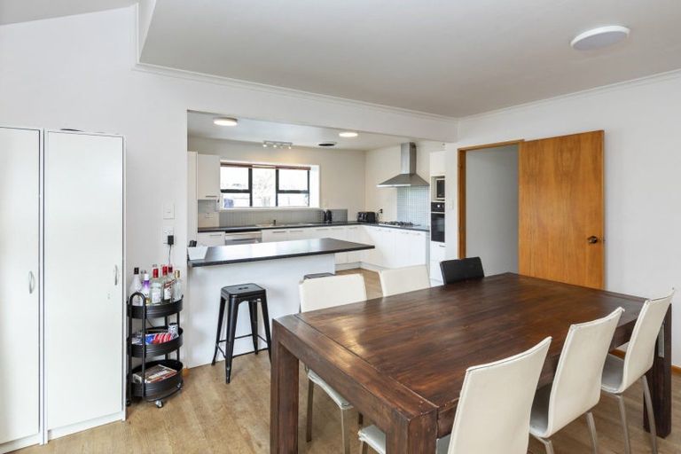 Photo of property in 1/16a Sayers Crescent, Ilam, Christchurch, 8041