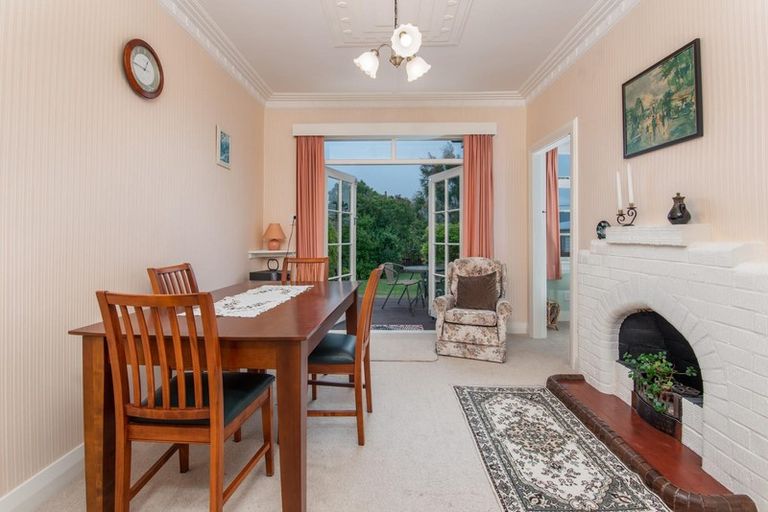 Photo of property in 25 Wycolla Avenue, Saint Clair, Dunedin, 9012