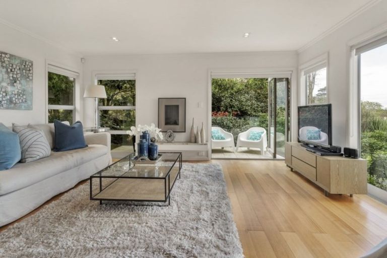 Photo of property in 7 Fenton Terrace, Cockle Bay, Auckland, 2014