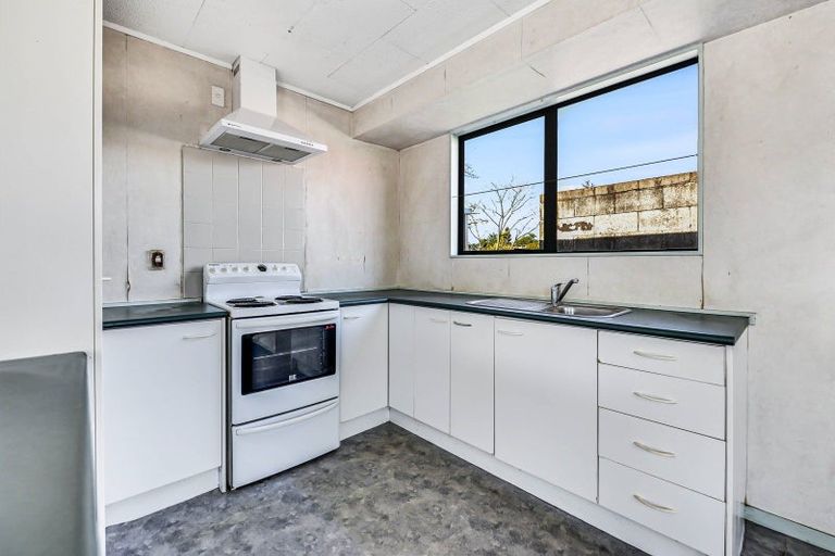 Photo of property in 8a Willis Street, Bader, Hamilton, 3206