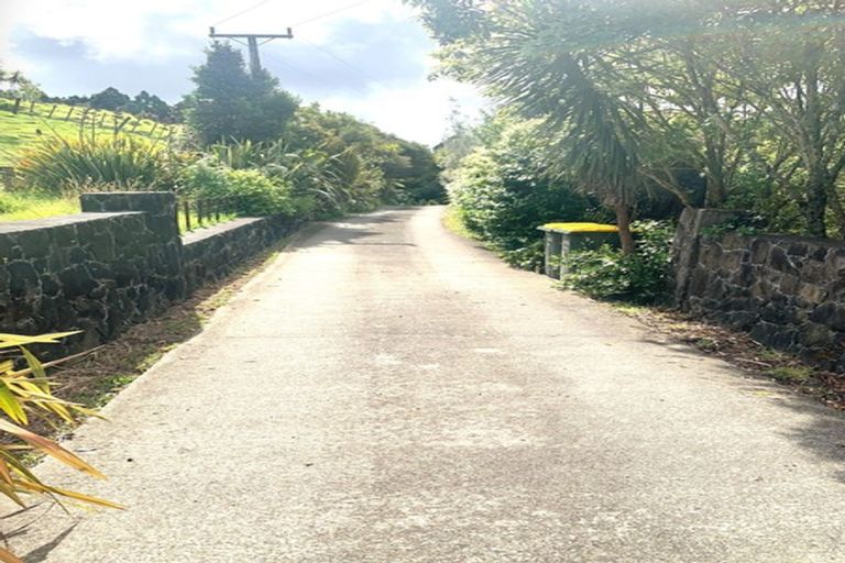 Photo of property in 394 Wairere Road, Waitakere, Henderson, 0782