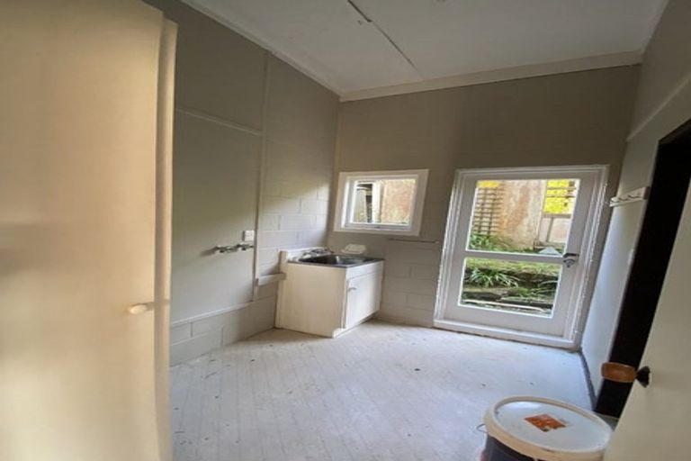 Photo of property in 893 Whangaparaoa Road, Manly, Whangaparaoa, 0930