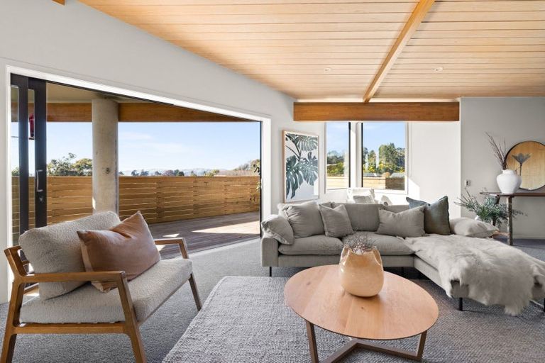 Photo of property in 14 Te Mata Peak Road, Havelock North, 4130