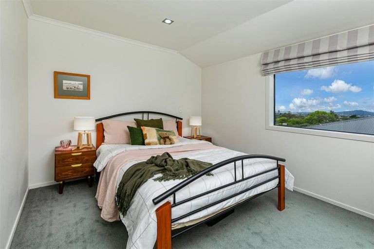 Photo of property in 2/199 Onewa Road, Birkenhead, Auckland, 0626