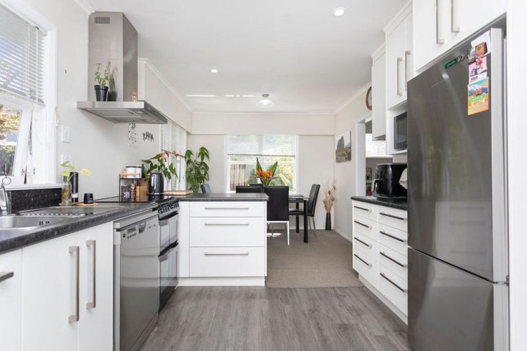 Photo of property in 25 Ries Street, Dannevirke, 4930