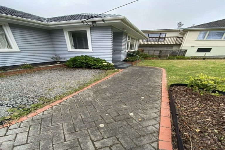 Photo of property in 310 Main Road, Tawa, Wellington, 5028