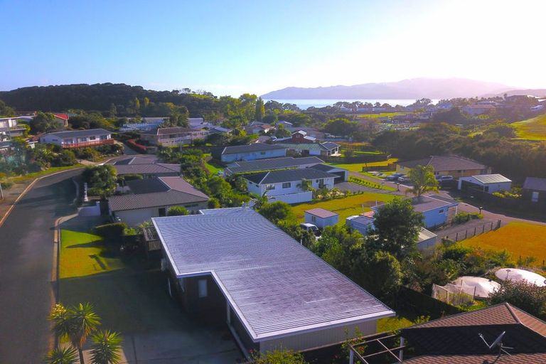 Photo of property in 6 Protea Drive, Cable Bay, 0420