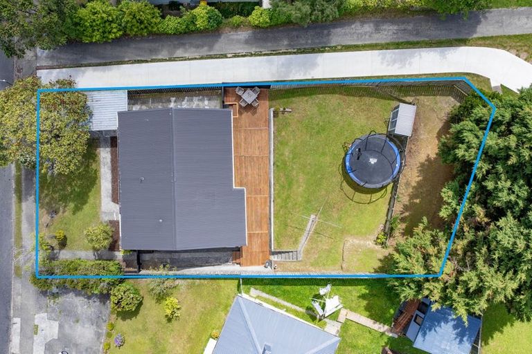 Photo of property in 15 Kalingo Street, Waitangirua, Porirua, 5024