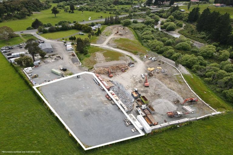 Photo of property in 1684 State Highway 2, Kaitoke, Upper Hutt, 5018