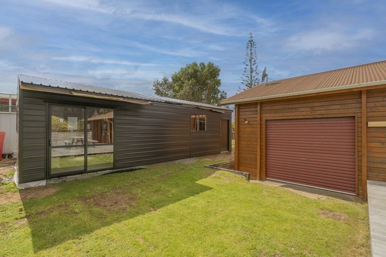 Photo of property in 1 Opal Place, Pauanui, Hikuai, 3579