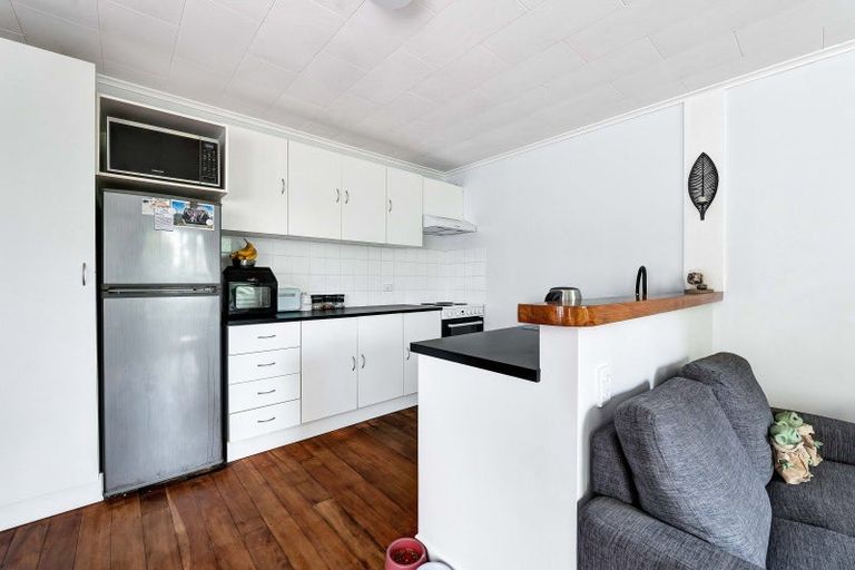 Photo of property in 188 Huatoki Street, Upper Vogeltown, New Plymouth, 4310