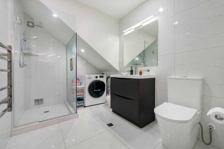 Photo of property in 189a Edmonton Road, Te Atatu South, Auckland, 0610