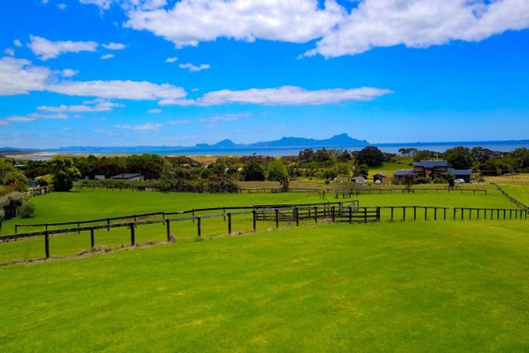 Photo of property in 51 Cullen Road, Waipu, 0582