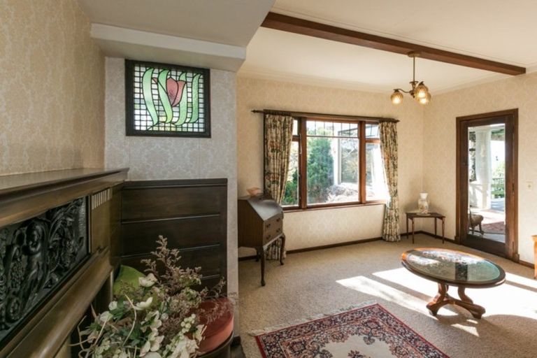 Photo of property in 28 Lighthouse Road, Bluff Hill, Napier, 4110