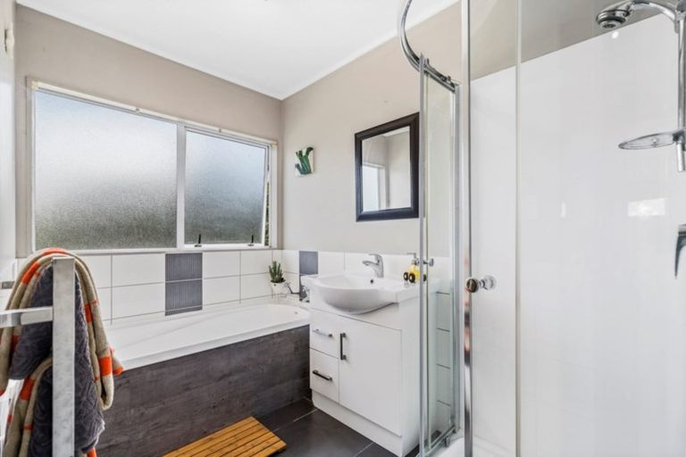 Photo of property in 233 Whitehills Road, Waitoki, Silverdale, 0994