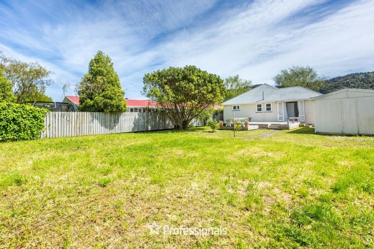 Photo of property in 8 Ruahine Street, Trentham, Upper Hutt, 5018