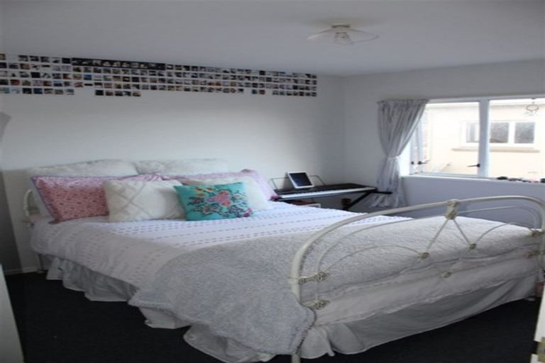 Photo of property in 18k Forth Street, North Dunedin, Dunedin, 9016