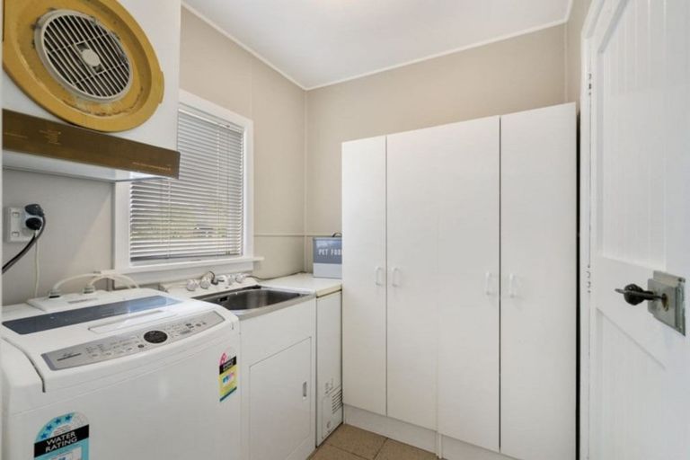 Photo of property in 1/166 Springs Road, Hornby, Christchurch, 8042