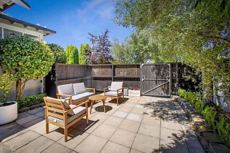 Photo of property in 126 Hamilton Avenue, Ilam, Christchurch, 8041