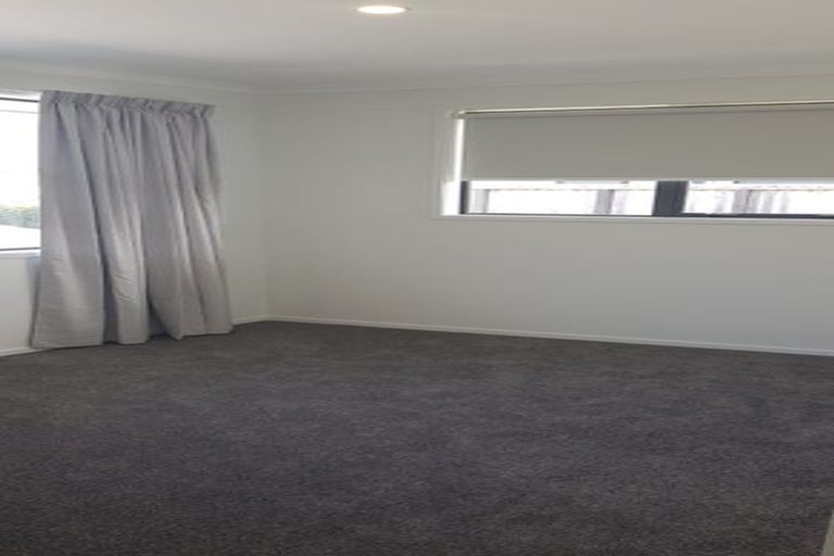 Photo of property in 24 Sando Way, One Tree Point, 0118