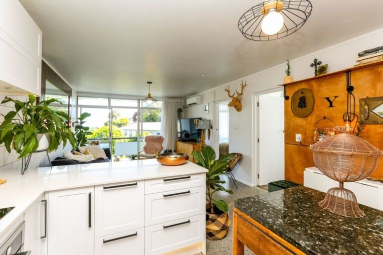 Photo of property in 11/75 Carrington Street, Lower Vogeltown, New Plymouth, 4310