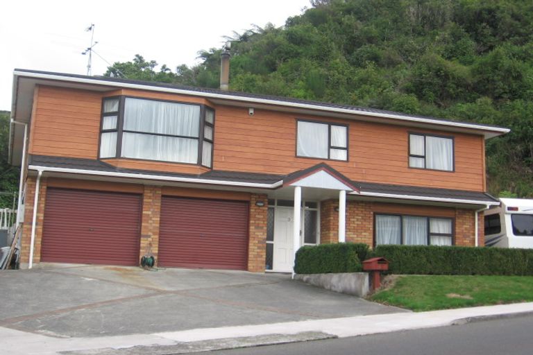 Photo of property in 3 Mclintock Street, Johnsonville, Wellington, 6037