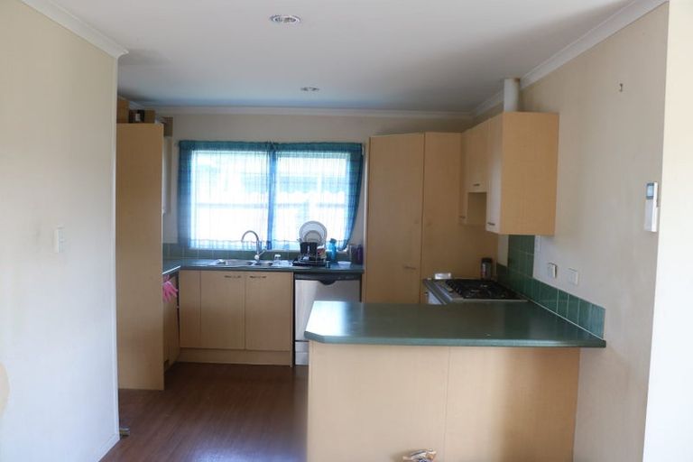 Photo of property in 10 Sambrooke Crescent, Flat Bush, Auckland, 2019