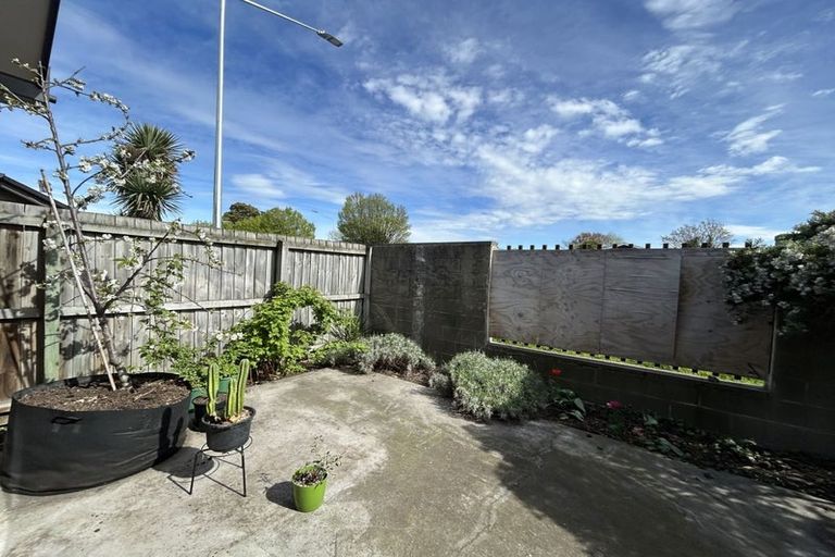 Photo of property in 2/190 Lincoln Road, Addington, Christchurch, 8024