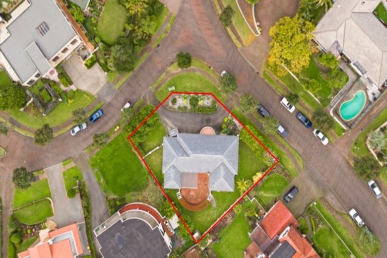 Photo of property in 14 Marguerita Place, West Harbour, Auckland, 0618