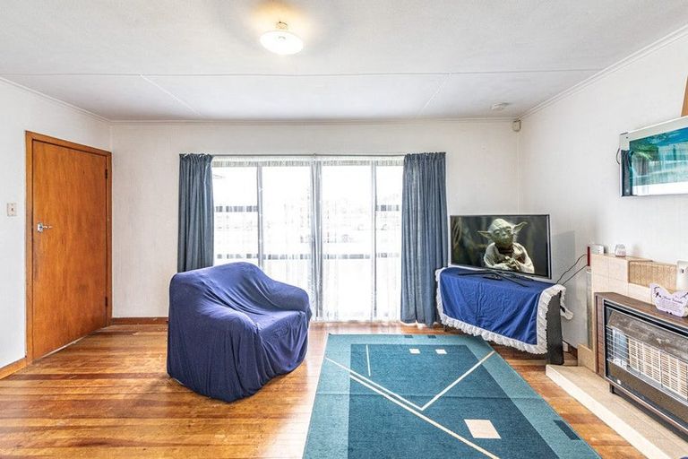 Photo of property in 15 Cornfoot Street, Castlecliff, Whanganui, 4501