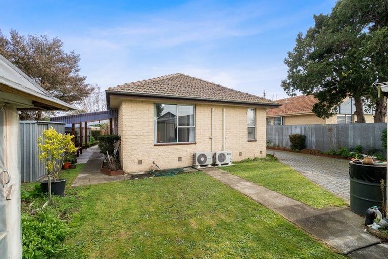 Photo of property in 5 Mckellar Place, Hornby, Christchurch, 8042