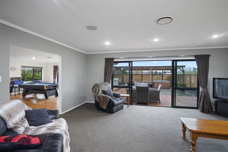 Photo of property in 7 Armstrong Way, Waiuku, 2123