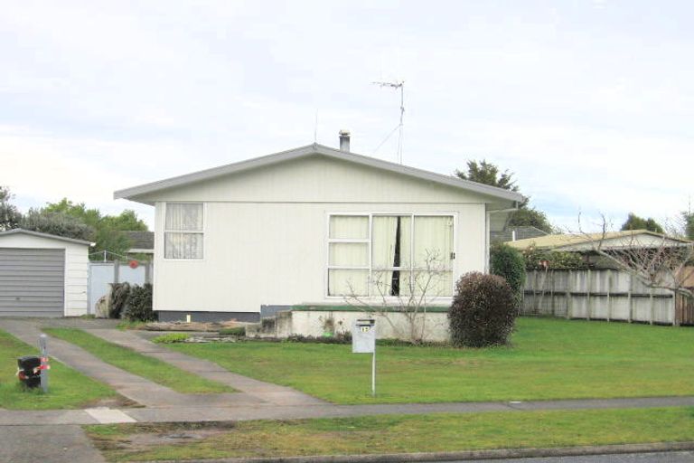 Photo of property in 15 Enfield Street, Nawton, Hamilton, 3200