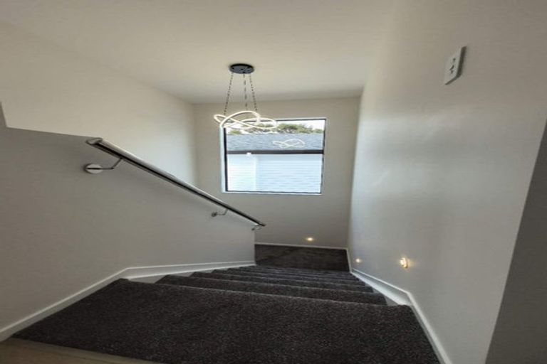 Photo of property in 29a West Harbour Drive, West Harbour, Auckland, 0618
