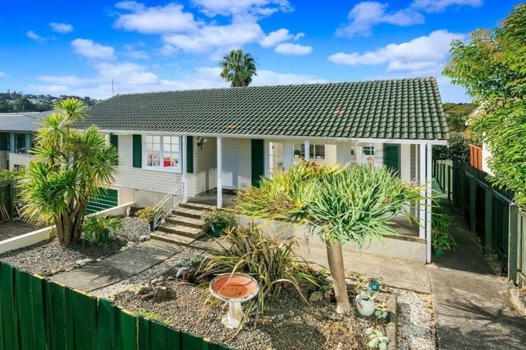 Photo of property in 117 Stanley Road, Glenfield, Auckland, 0629