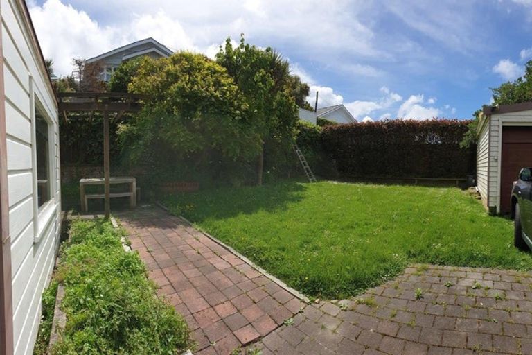 Photo of property in 41 Charlotte Avenue, Brooklyn, Wellington, 6021