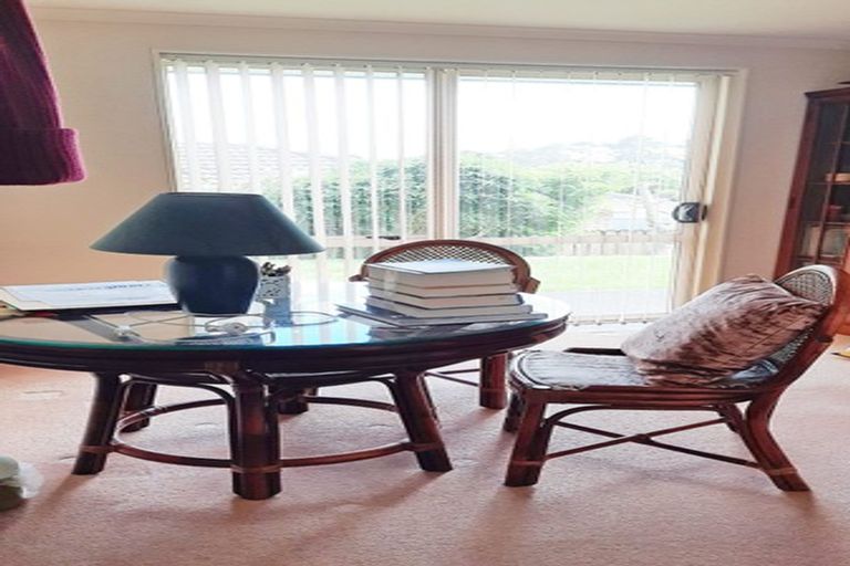 Photo of property in 9a Gendo Avenue, Henderson, Auckland, 0612