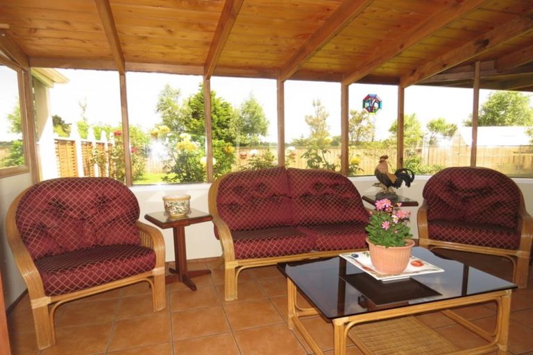 Photo of property in 104 Cd Farm Road, Levin, 5571